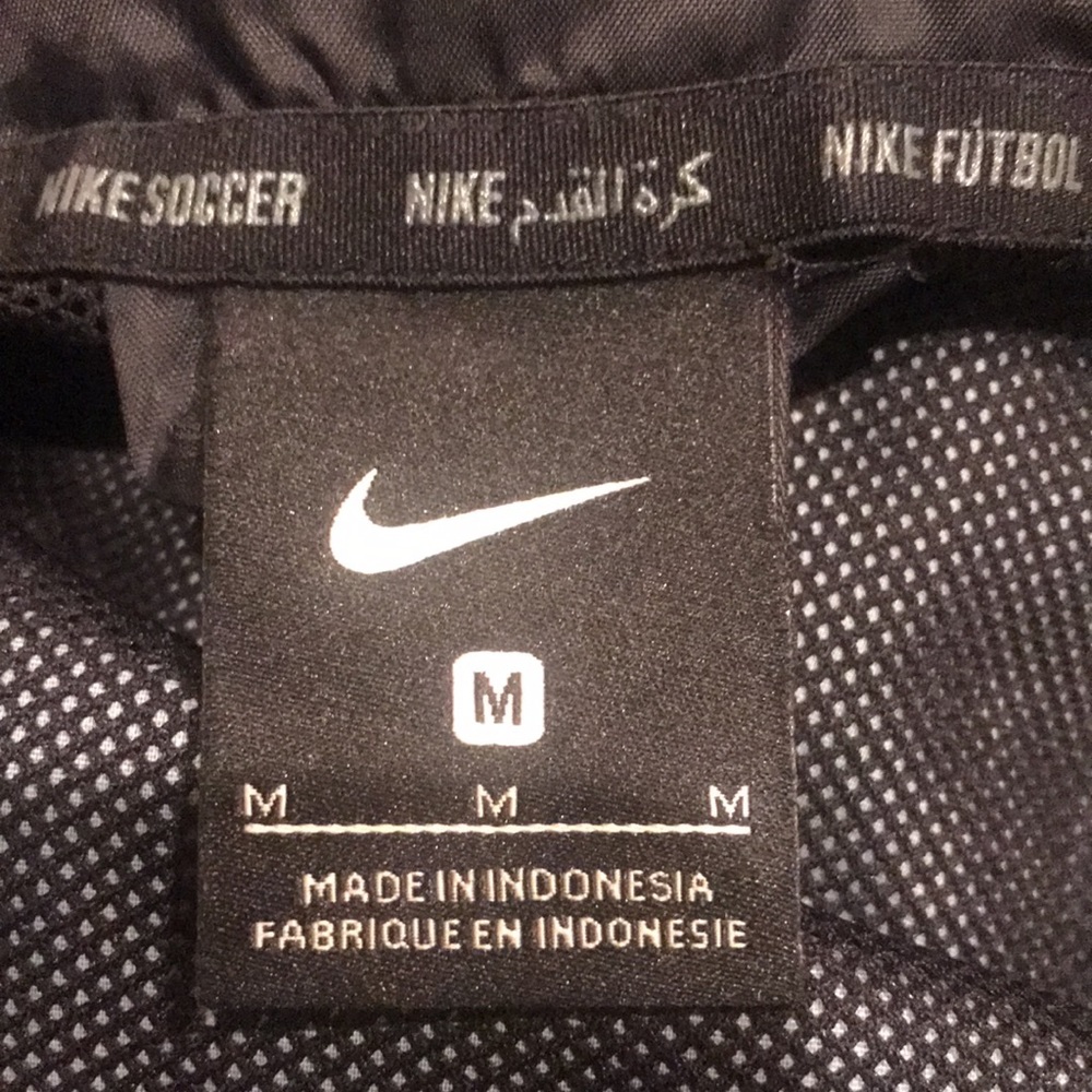 Nike Jacket - Picture 4 of 5